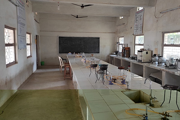 Pharmaceutical College Barpali Laborotary